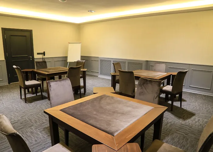 Aymira & Szálloda 3*