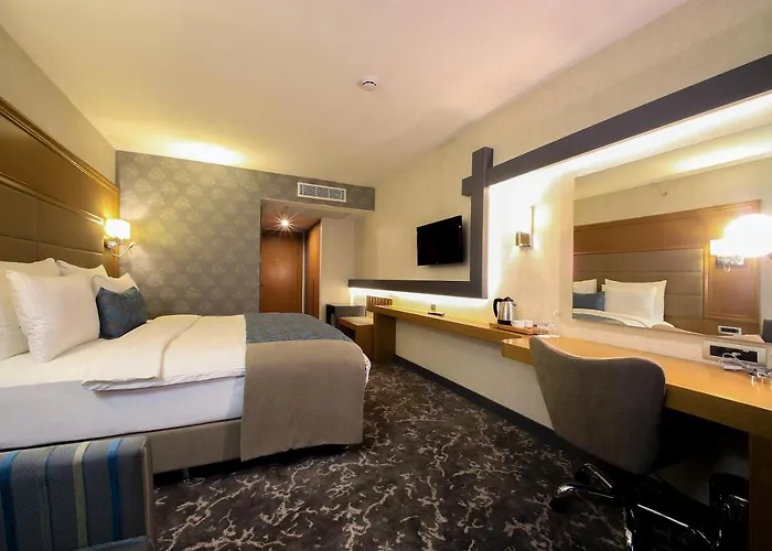 Szálloda Aymira & 3*