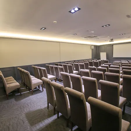 Hotel Aymira &