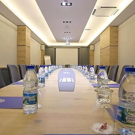 Hotel Aymira &