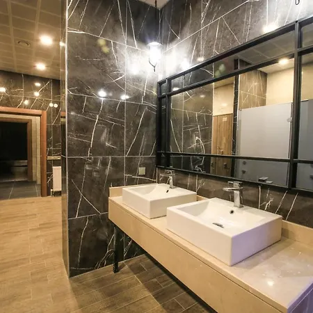 Hotel Aymira & 3*