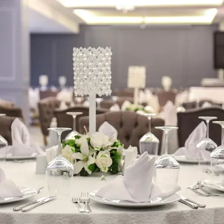 Hotel Aymira &