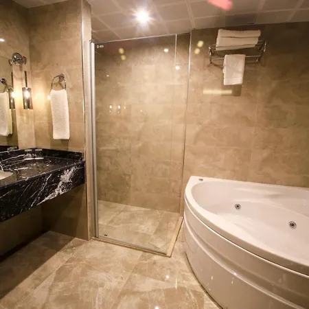 Aymira & Hotel Gereniz